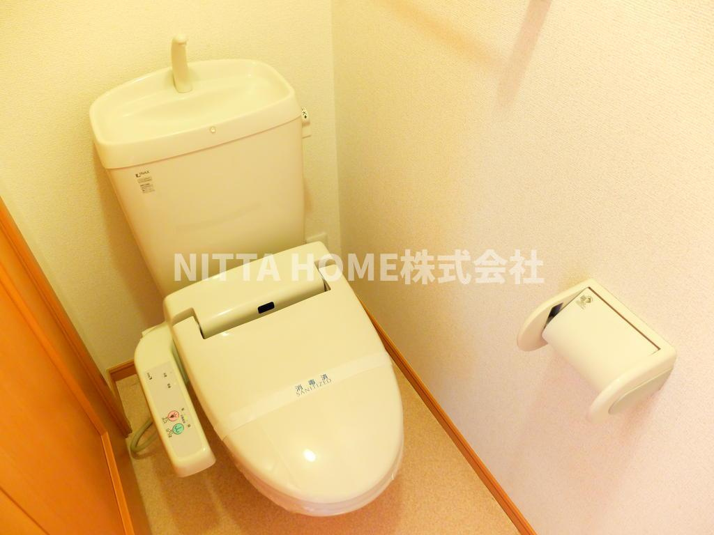 ベェル　ヴェルのトイレ|嬉しいウォシュレット付きのトイレです◆