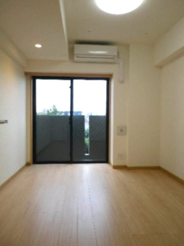 ルーブル蒲田南六番館の居間・リビング