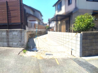【前面道路含む現地写真】 | Livele Garden.S東区高松5期 | 幅員4.59ｍの公道に接しています。（2026年５月撮影）