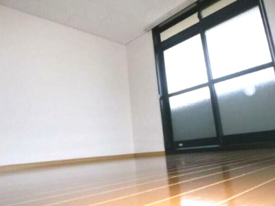 【居間・リビング】 | クレセント福田 | ※イメージ　同物件別号室の写真