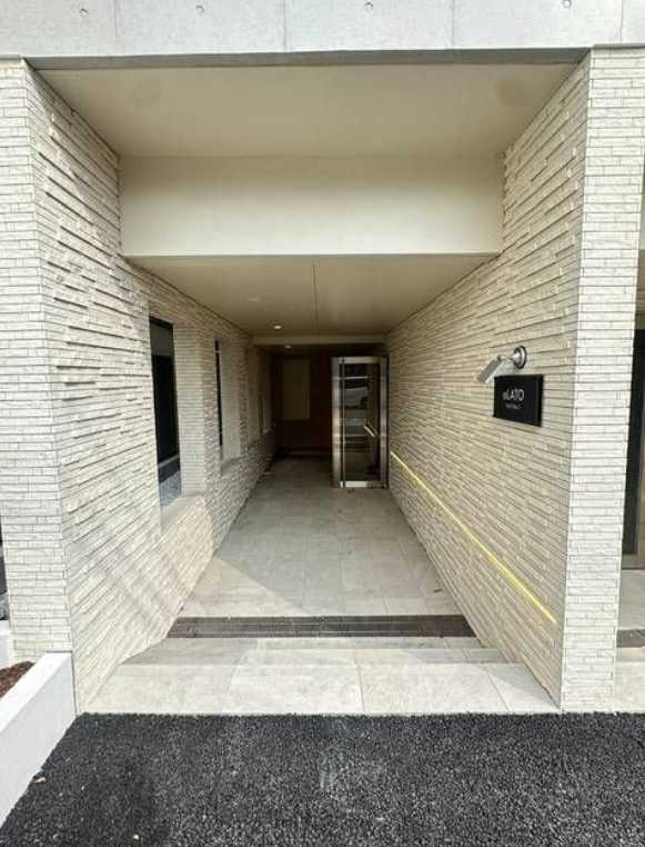 aLATO祐天寺　ペット相談　礼金０　築浅のエントランス
