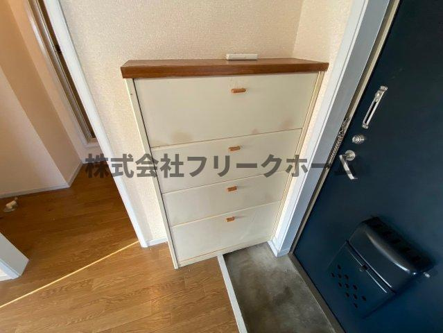 エランドール Ｂ棟の玄関