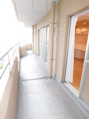 名古屋市瑞穂区瑞穂通５丁目の中古マンションのバルコニー|◇バルコニー◇　　南面で陽当り良好なワイドバルコニー！　