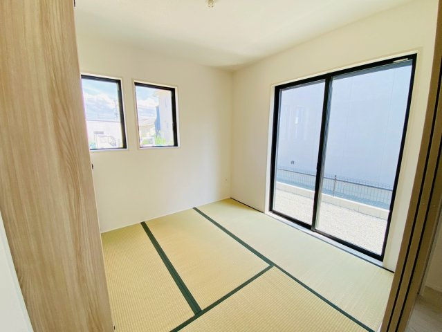 よかタウン／西区城山半田３丁目２期／８号棟の和室