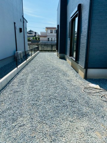 よかタウン／西区城山半田３丁目２期／８号棟の庭