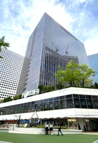 大阪駅前第４ビルの外観