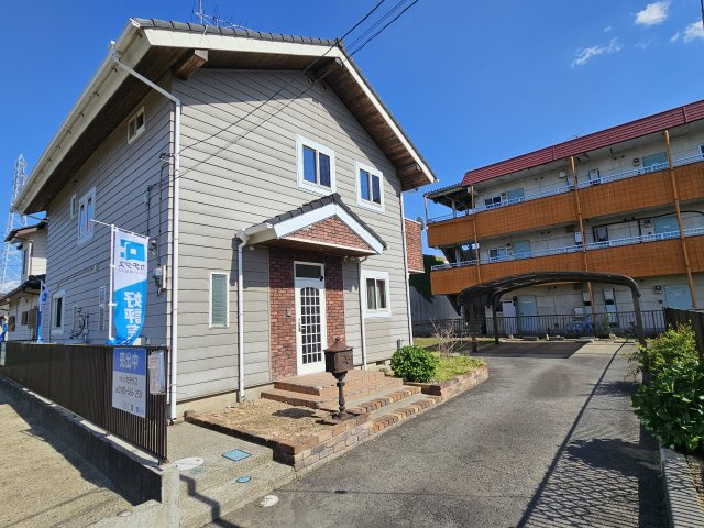 筑西市乙中古戸建の外観|外観は落ち着いています
