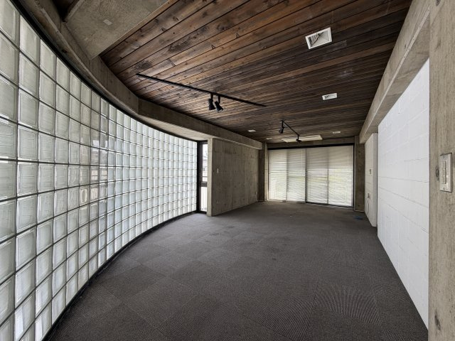 SAKAEMACHI　CUBUの内装