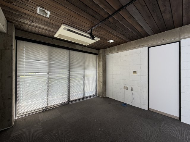 SAKAEMACHI　CUBUの内装