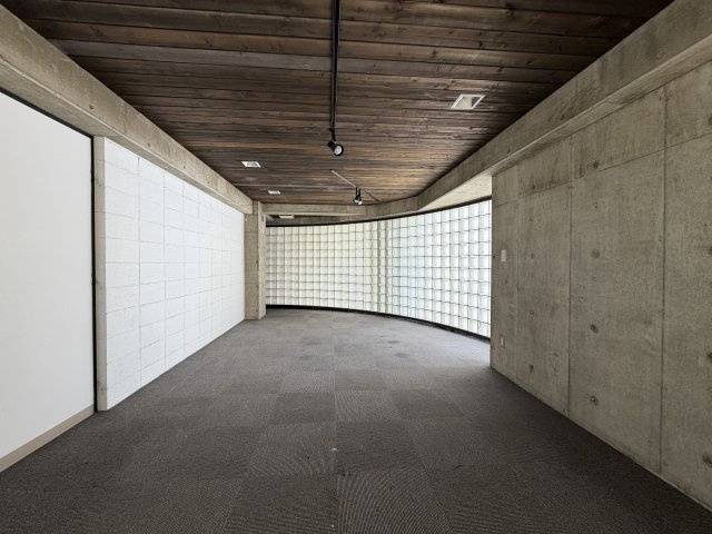 SAKAEMACHI　CUBUの内装