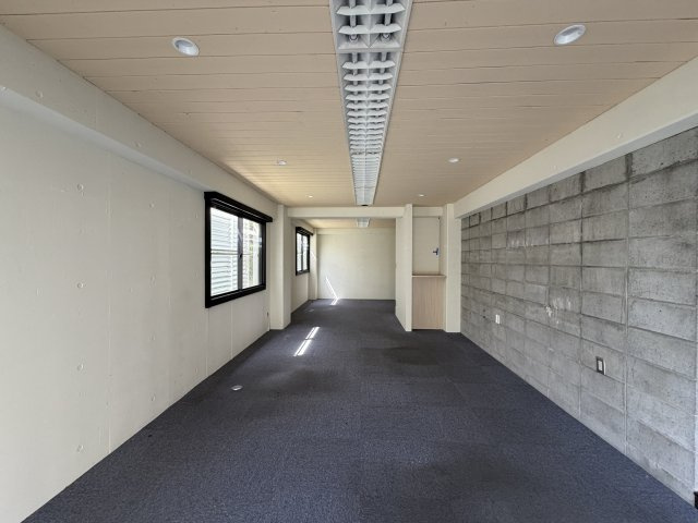 SAKAEMACHI　CUBUの内装