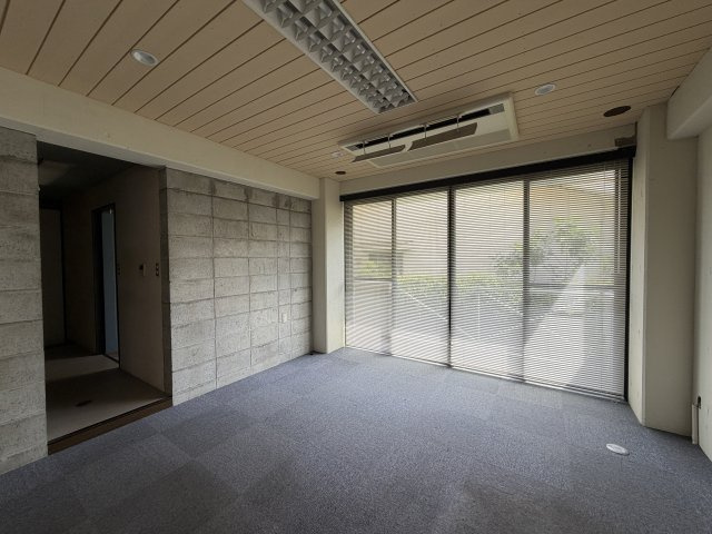 SAKAEMACHI　CUBUの内装