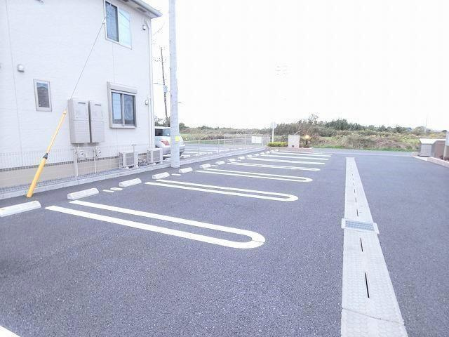 レジデンス オオギⅢの駐車場|駐車場※別部屋写真につきイメージ