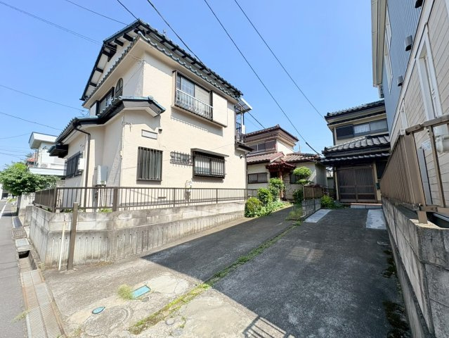 狭山市狭山台4丁目　建築条件なし売地　西武新宿線『狭山市駅』バス14分　【狭山台小学区】の前面道路含む現地写真