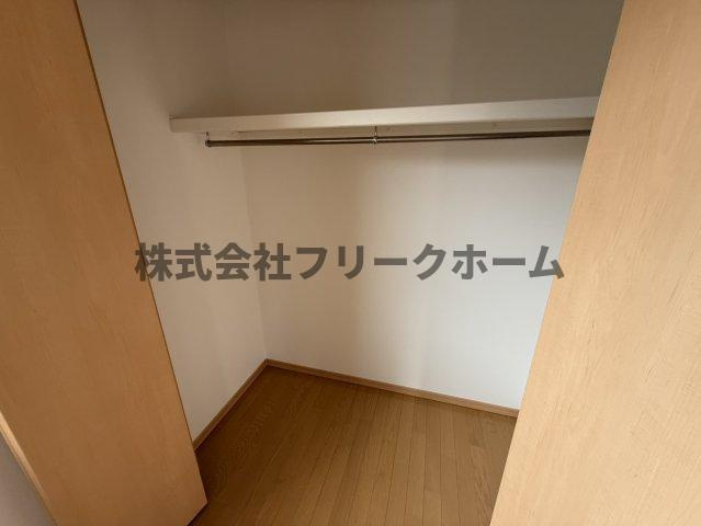 小金井市前原町４丁目のアパートの収納