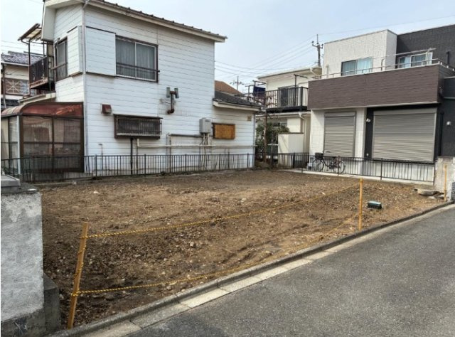 敷地面積30.5坪　売地　富士見市山室1丁目の前面道路含む現地写真|北東側４ｍ、１２ｍ以上の接道！お車の出し入れもラクラクです♪