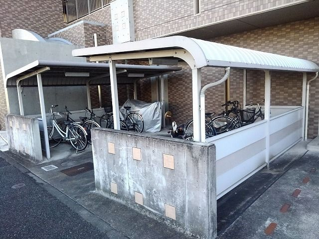 プレシャスコートのその他共用部分|駐輪場です