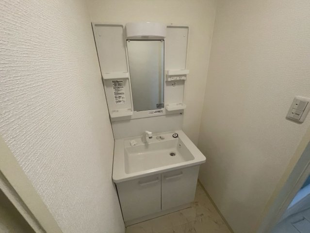 ロイヤルメゾン岡本Ⅲのその他