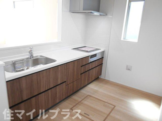 【キッチン】 | 郡山市安積町長久保3丁目新築一戸建て4棟 | コンパクトなキッチンで掃除もラクラク