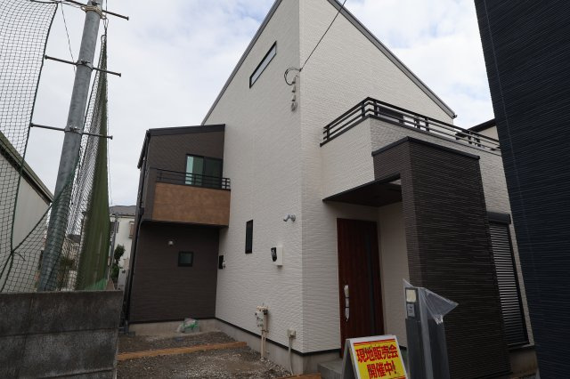 《仲介手数料無料》見沼区堀崎町692-6新築一戸建ての外観|撮影日 2026年10月2日 12:30 曇り