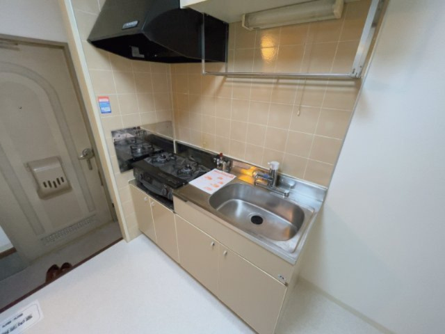 エーデルハイムのキッチン|別部屋同一間取りのお写真となります。