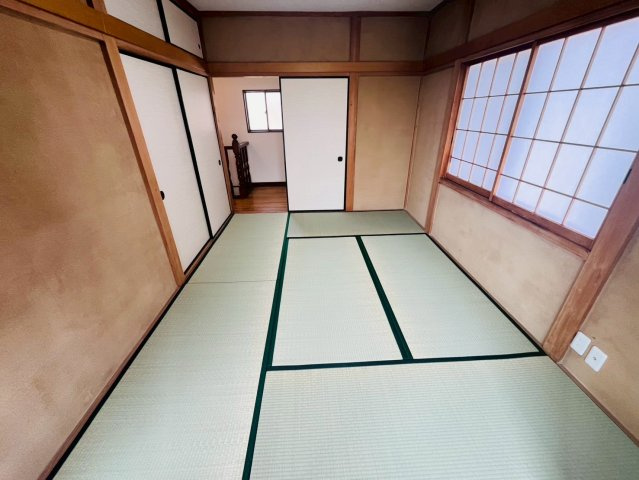 筑西市岡芹 リフォーム物件　の和室|〇和室　6帖〇
畳表替、障子・襖張替済みです♪
2026年4月撮影