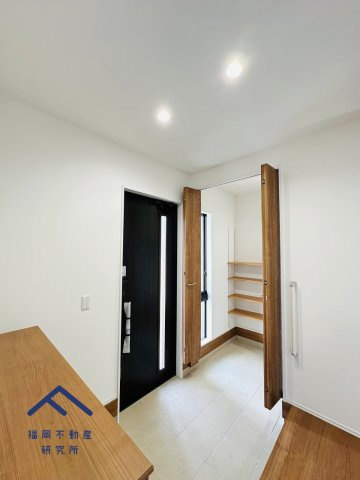 福津市津屋崎1丁目2号棟　戸建ての玄関