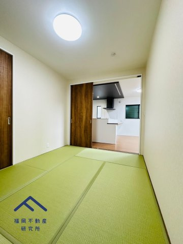 福津市津屋崎1丁目2号棟　戸建ての和室