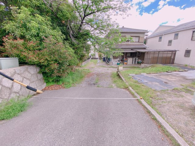 大府市桃山町３丁目の前面道路含む現地写真|南側道路を西側から撮影