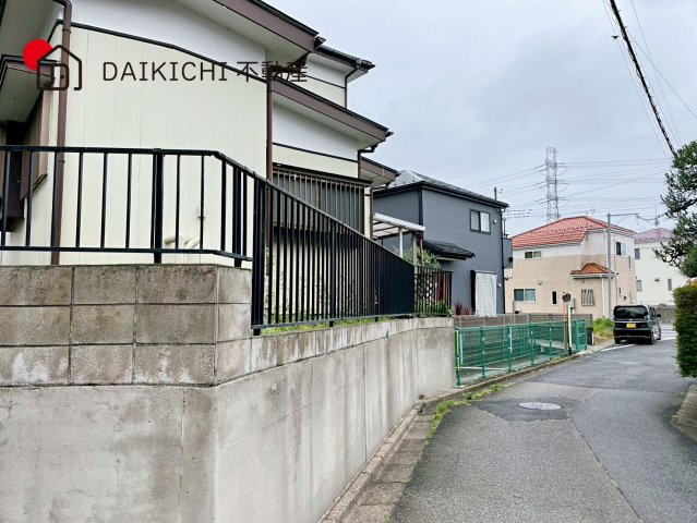 【前面道路含む現地写真】 | 桶川市坂田西3丁目　中古戸建