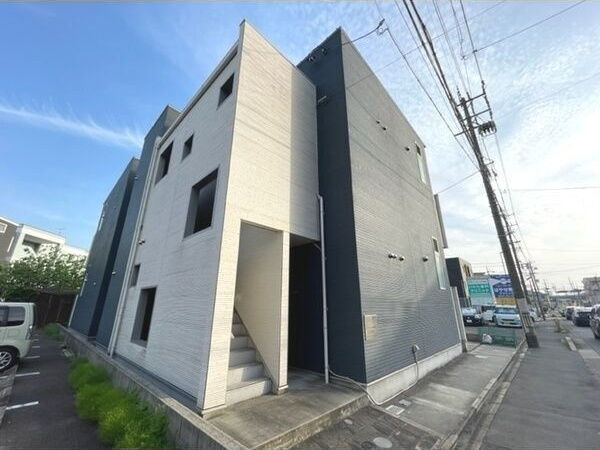 Lino holomua壱番館の外観