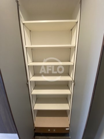 オーナーズマンション昭和町の収納|オーナーズマンション昭和町　シューズボックス