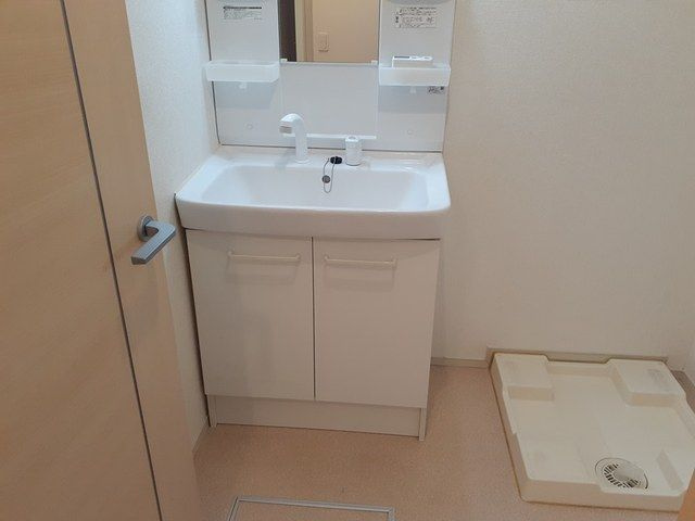 メゾンドエスポワールの洗面所