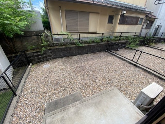 パークハイム柊山の庭