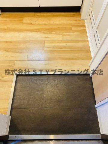 仲介手数料0円！パルティール上前津の玄関