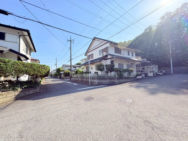 狭山市柏原　建築条件なし売地　西武新宿線『狭山市駅』バス15分　【柏原小学区】の前面道路含む現地写真