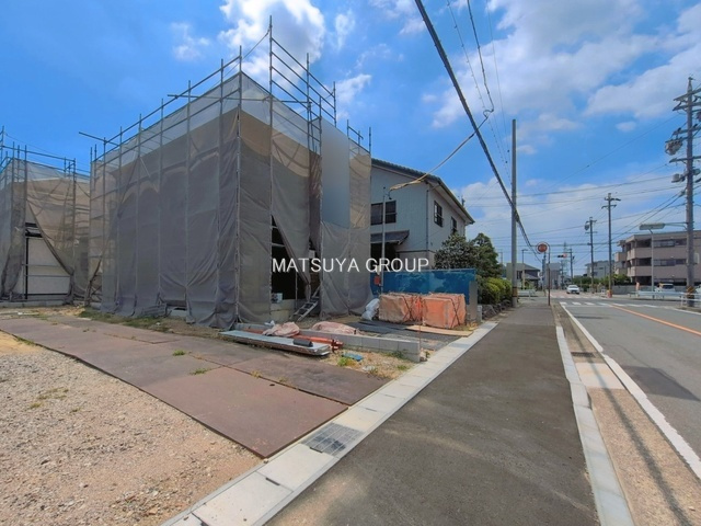 【前面道路含む現地写真】の画像