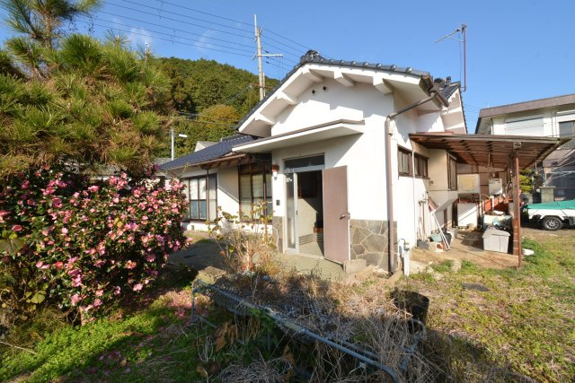 丹波市氷上町常楽の中古一戸建の外観