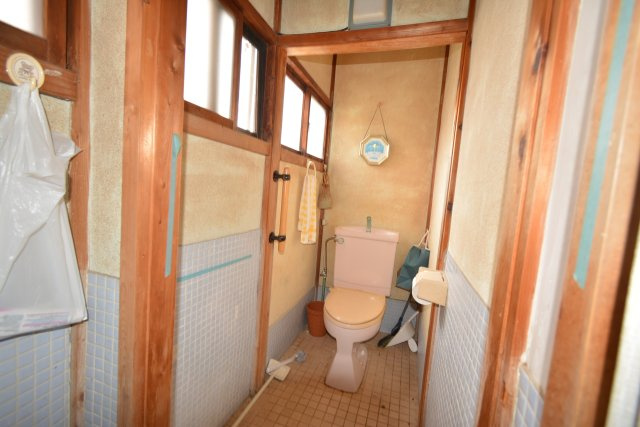 丹波市氷上町常楽の中古一戸建のトイレ