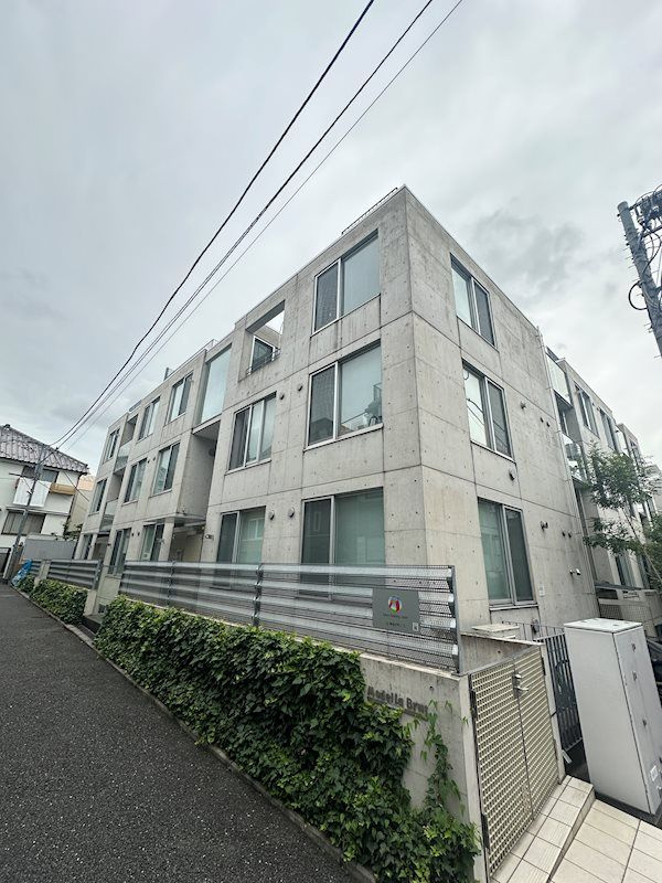 Ｍｏｄｅｌｉａ　Ｂｒｕｔ表参道