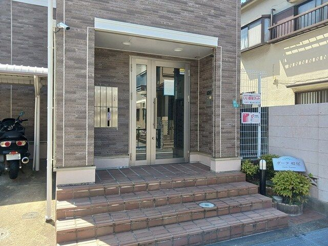 ガーラ鳴尾のエントランス