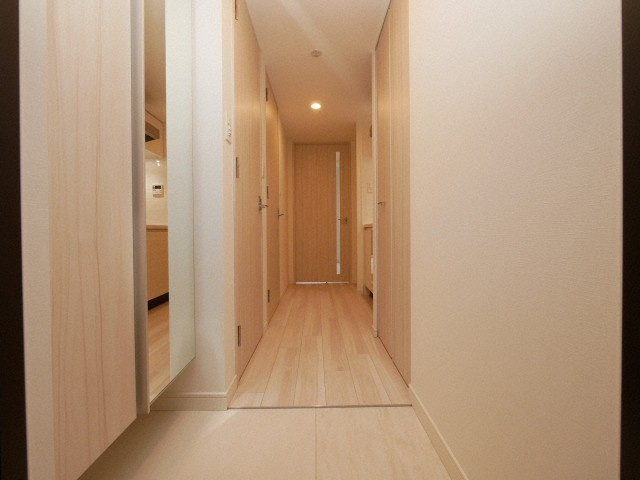 S-RESIDENCE堺筋本町Unoの玄関