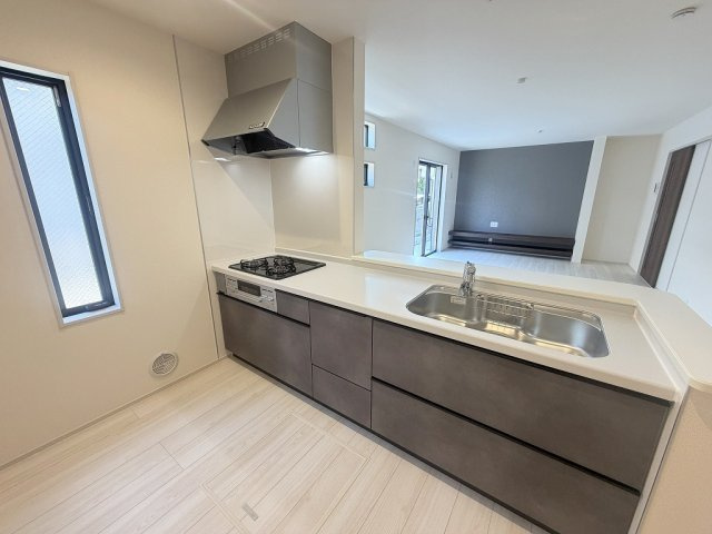 八潮市大字二丁目　新築戸建のキッチン|同施工会社の参考写真になります。