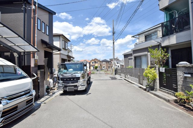ハートフルタウン池尻3丁目新築一戸建て│3LDK+駐車1台可の前面道路含む現地写真|前面道路は北東側6.8ｍ公道です。