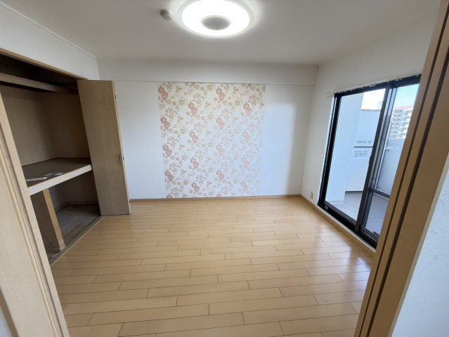 サンシティ貝塚4番館の洋室