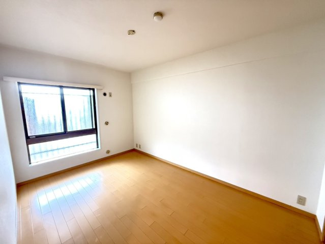 サンシティ貝塚4番館の洋室