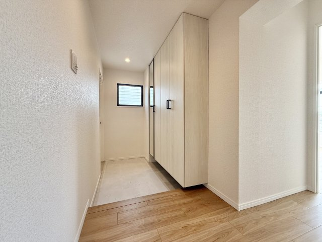 三旺マンション城山の玄関