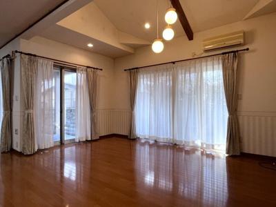 【居間・リビング】 | 若宮中古住宅