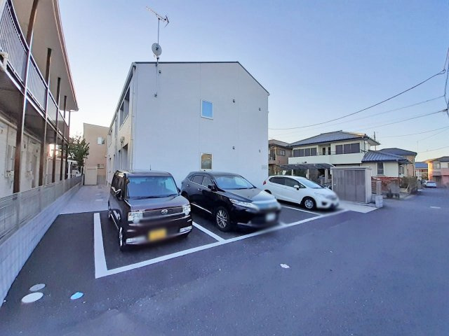 プランドールの駐車場