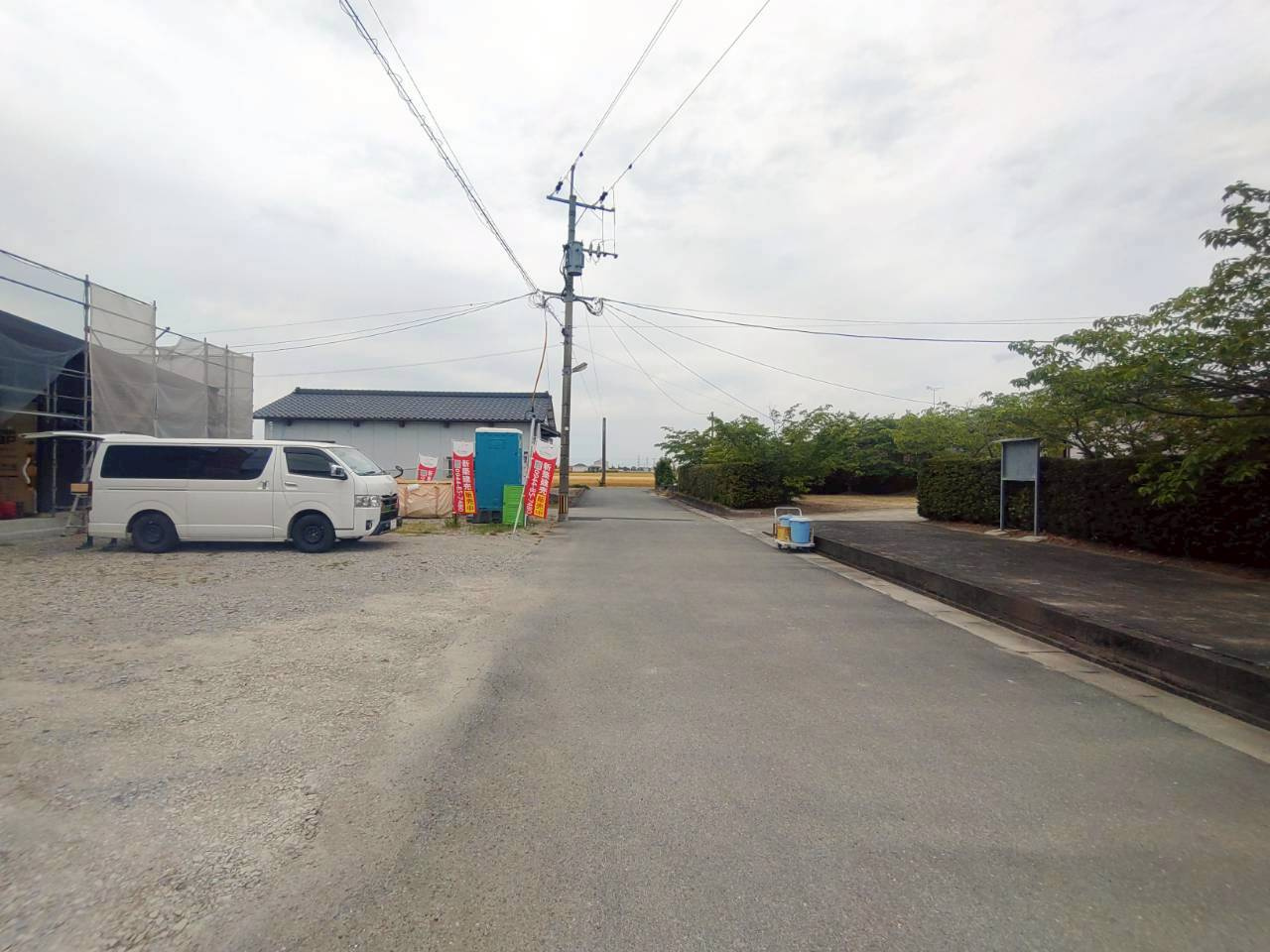 みやま市瀬高町下庄の新築一戸建の前面道路含む現地写真